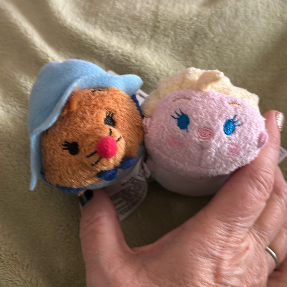 New! Two tsum tsums! Gus from Cinderella and Elsa from Frozen!
